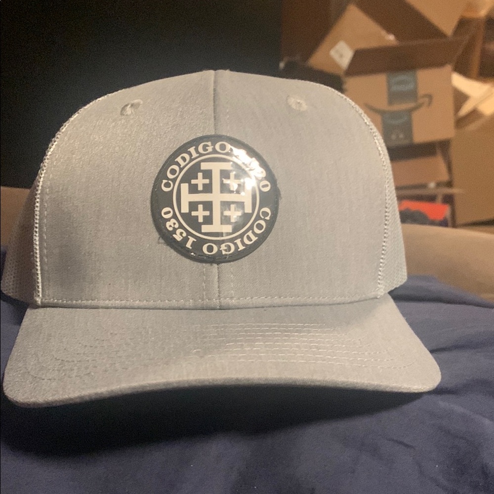 Gray Cap